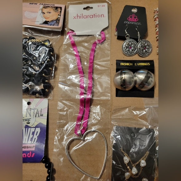 Jewelry Lot Costume Accessory Fashion Bracelets Necklace Earrings - Picture 4 of 8